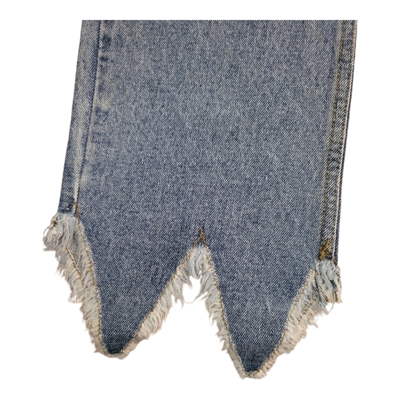 Evidnt Essen relaxed high rise cropped jeans with zig zag raw hem - Picture 3 of 5